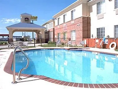 Super 8 By Wyndham Worth Downtown South Fort Worth