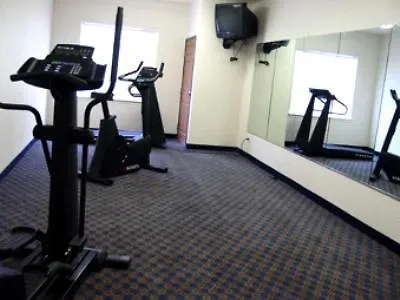 Hotel Super 8 By Wyndham Worth Downtown South 2*