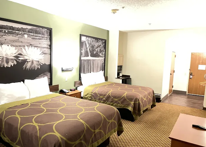 Super 8 By Wyndham Worth Downtown South 2*