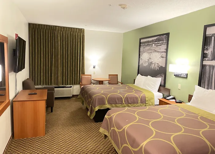 Super 8 By Wyndham Worth Downtown South 2*