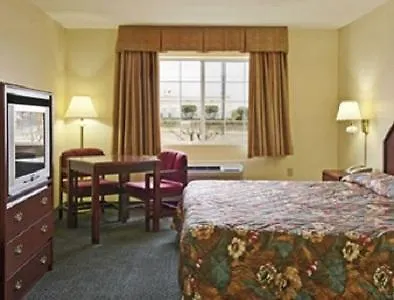 Super 8 By Wyndham Worth Downtown South Fort Worth